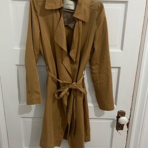 Aritzia Women's Tan Trench Coat